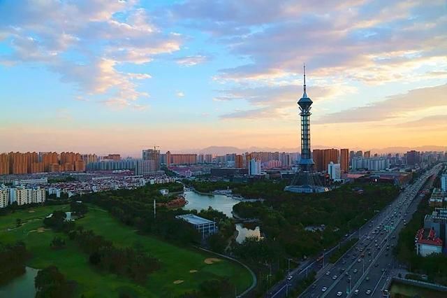 河北，热烈欢迎各位来宾、朋友们